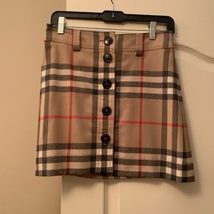 Burberry skirt
